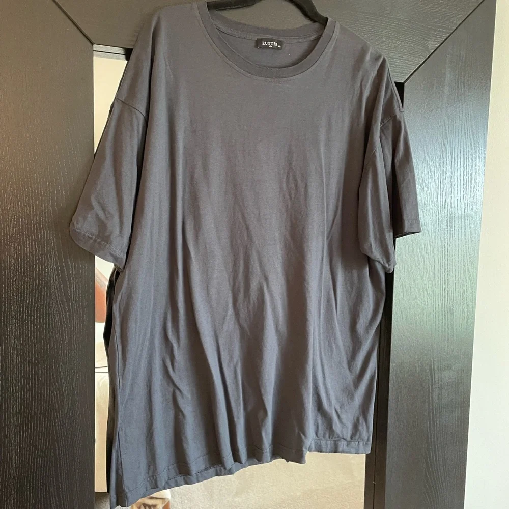 Oversized Tee - Picture 3 of 5